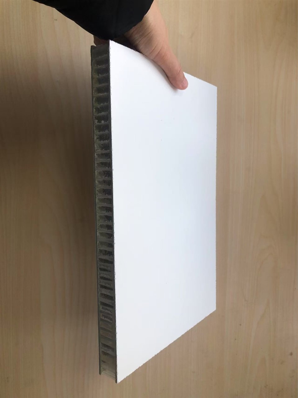 FRP PP Honeycomb Sandwich Panels For Truck Body Cargo Box Ceiling Wall And Floor Panel factory